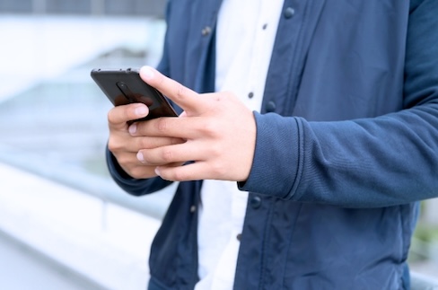 スマホで申し込みのイメージ
